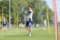 05.08.2026, München, Deutschland. Google Pixel Frauen-Bundesliga: Die FC Bayern Frauen absolvieren auf dem FC Bayern Campus eine Trainingseinheit zur Vorbereitung auf das Testspiel gegen Paris FC. Jose Barcala (Cheftrainer, FC Bayern Frauen)