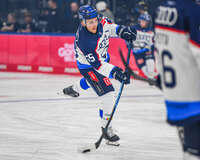 09.10.2026, München, Deutschland. PENNY DEL, Deutsche Eishockey Liga, Saison 2026/27, 7. Spieltag: EHC Red Bull München gegen ERC Ingolstadt im SAP Garden in München. Edwin Tropmann (ERC Ingolstadt) beim Schuss, beim Torschuss, bei der Schussabgabe