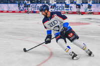 09.10.2026, München, Deutschland. PENNY DEL, Deutsche Eishockey Liga, Saison 2026/27, 7. Spieltag: EHC Red Bull München gegen ERC Ingolstadt im SAP Garden in München. Morgan Ellis (ERC Ingolstadt) beim Schlittschuhlaufen, in Bewegung auf dem Eis