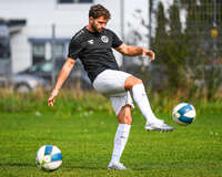 03.10.2026, Mindelheim, Deutschland. Kreisliga Allgäu Nord: TSV Mindelheim gegen (SG) Sontheim/Westerheim. Spielort: Julius-Strohmayer Stadion. Quirin Mack (TSV Mindelheim) am Ball, mit dem Ball, in einer Spielszene