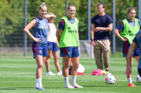 19.08.2026, München, Deutschland. Google Pixel Frauen-Bundesliga: Die FC Bayern Frauen absolvieren auf dem FC Bayern Campus eine Trainingseinheit vor dem Bundesliga-Saisonauftakt gegen den 1. FC Union Berlin. Giulia Gwinn (FC Bayern Frauen)