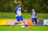 11.10.2026, Bad Wörishofen, Bayern, Deutschland. U19 (A-Jun.) Kreisklasse Allgäu – Nord: FC Bad Wörishofen U19 gegen JFG Wertachtal U19. Spielort: Stadion Unteres Hart. Saison 2026/2027. Paul Koch (FC Bad Wörishofen) am Ball, mit dem Ball, in einer Spielszene