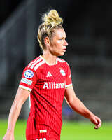 22.09.2026, Unterhaching, Deutschland. UEFA Women's Champions League, 1. Spieltag der Ligaphase: FC Bayern München Frauen gegen Manchester City. UWCL-Auftakt der FC Bayern Frauen und erstes UWCL-Pflichtspiel im neuen Zuhause Sportpark Unterhaching. Linda Dallmann (FC Bayern Frauen)